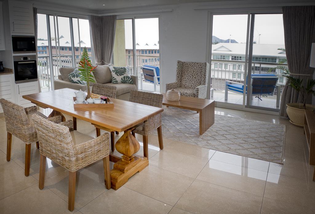 ויקטוריה The Quadrant Luxury Apartments מראה חיצוני תמונה